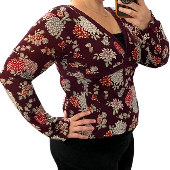 Old Navy MEDIUM Maroon Floral Empire Waist V-Neck Bust Detail Blouse Top - Picture 4 of 16